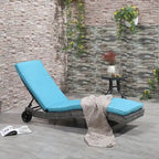 Chaise longue de piscine en osier, transat d'extérieur en rotin PE rembourré avec dossier réglable sur 5 niveaux et roulettes