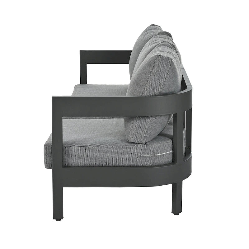 Ensemble de sièges d'extérieur avec coussins épais pour un confort optimal, idéal pour les pelouses, les patios et les abords de piscine.