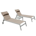 Ensemble de 3 chaises longues d'extérieur en aluminium avec table d'appoint et roulettes, fauteuil inclinable rembourré et réglable pour piscine, plage