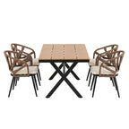 Ensemble de jardin contemporain avec chaises en rotin synthétique et table en bois synthétique