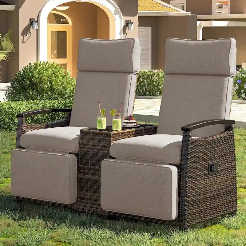 Ensemble fauteuil inclinable en osier avec table de rangement
