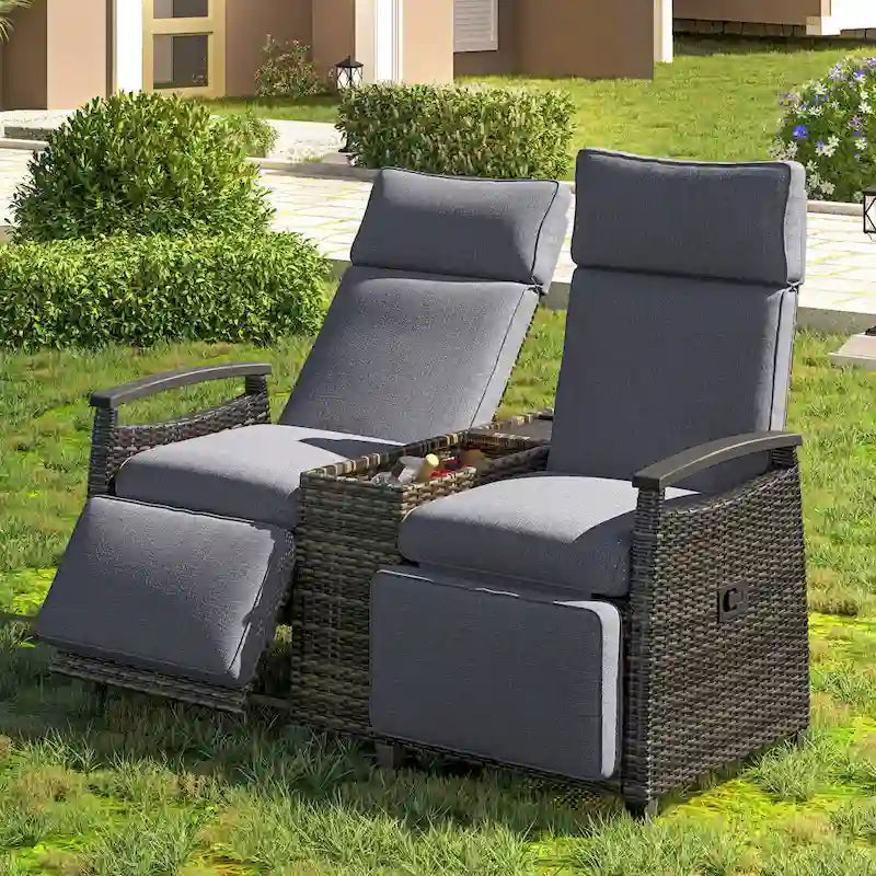 Ensemble fauteuil inclinable en osier avec table de rangement