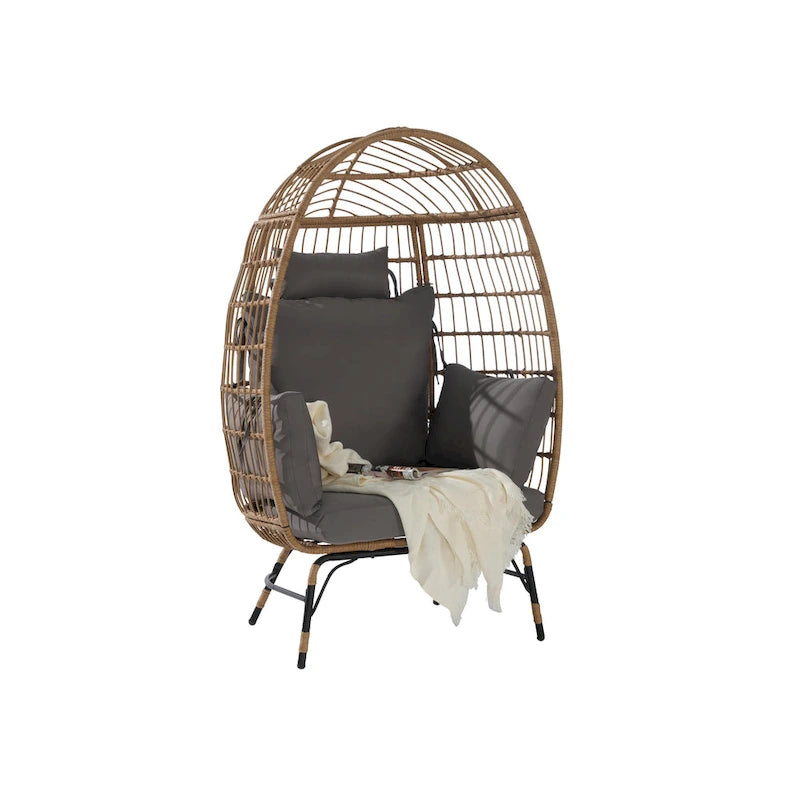 Fauteuil œuf en osier, très grand modèle (supportant jusqu'à 272 kg), avec coussin et oreiller.