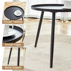 Ensemble repas décontracté pour balcon extérieur, composé d'une table basse ronde moderne anti-déversement, de deux chaises pivotantes en rotin et de coussins.