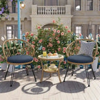 Ensemble de loisirs d'extérieur, composé de 2 chaises individuelles en rotin et d'une table ronde en verre, parfaitement adapté aux patios, balcons et cours.