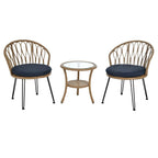 Ensemble de loisirs d'extérieur, composé de 2 chaises individuelles en rotin et d'une table ronde en verre, parfaitement adapté aux patios, balcons et cours.