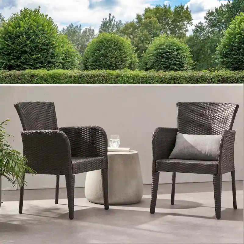 Chaise de salle à manger d'extérieur élégante et durable