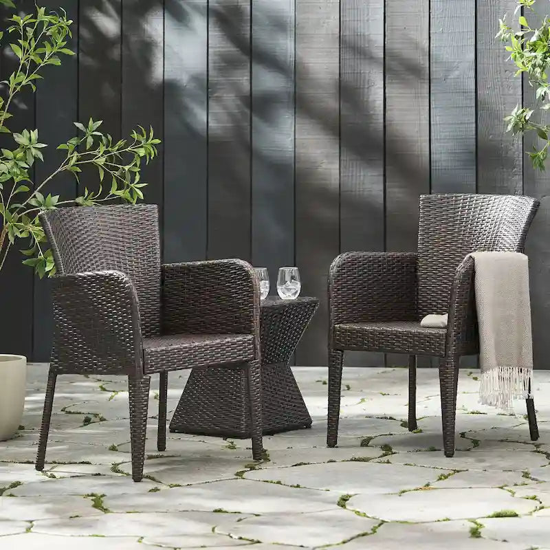 Chaise de salle à manger d'extérieur élégante et durable