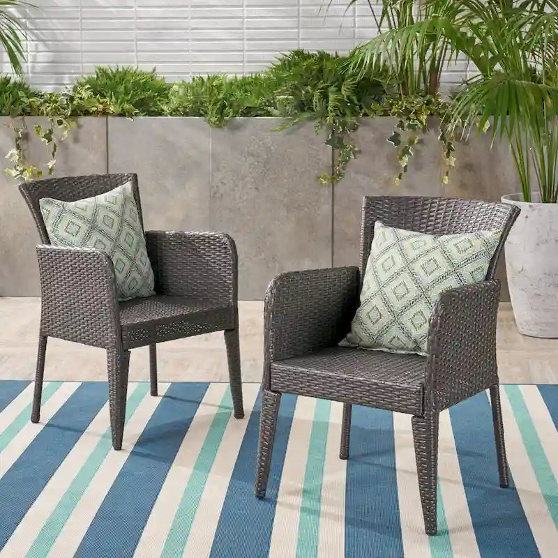 Chaise de salle à manger d'extérieur élégante et durable