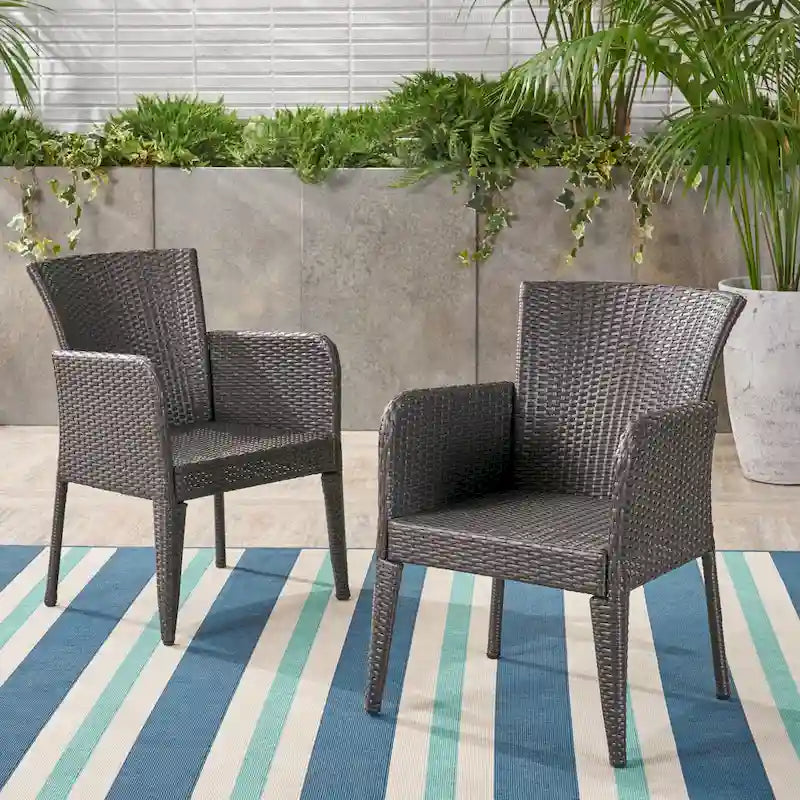 Chaise de salle à manger d'extérieur élégante et durable