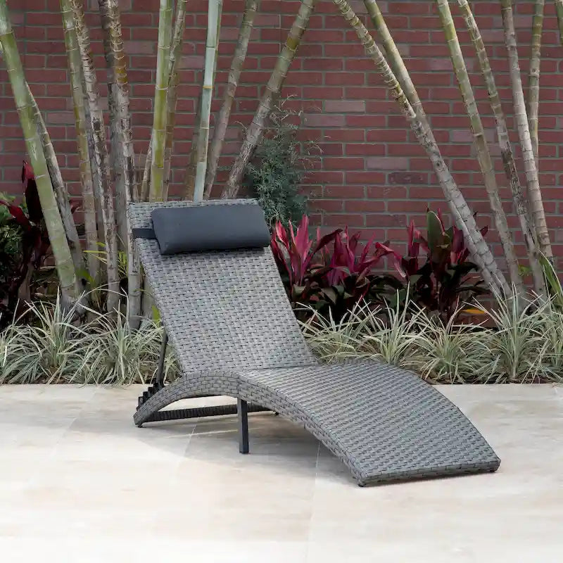 Chaise longue pliante marron pour patio
