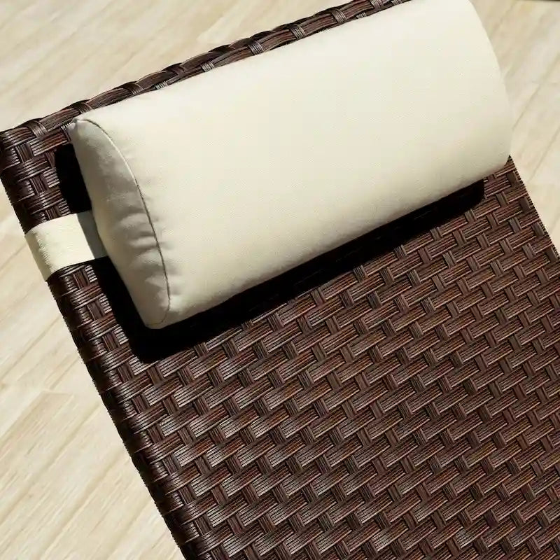 Chaise longue pliante marron pour patio