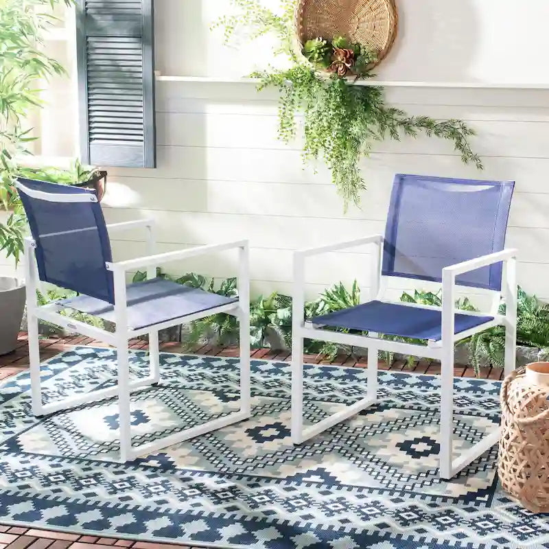 SAFAVIEH Outdoor Aiyana Stackable Chair (Set of 2) - 22 W x 22.8 D x 33 H - 22W x 33D x 23H