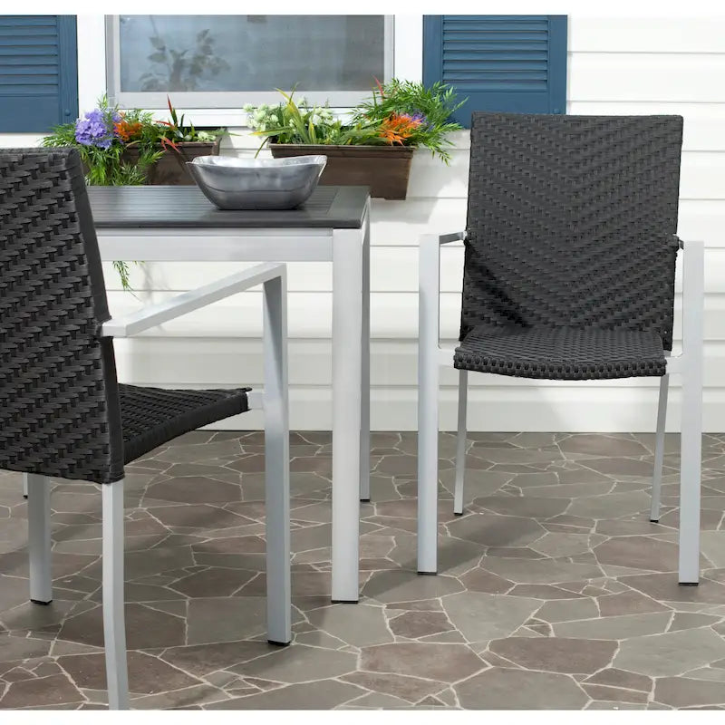 Chaises empilables noires SAFAVIEH Shelvie pour intérieur/extérieur (lot de 2) - 56 cm (L) x 58 cm (P) x 89 cm (H)