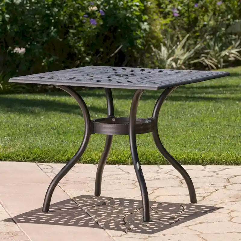 Ensemble de salle à manger carré 5 pièces en aluminium moulé Austin Outdoor par Christopher Knight Home
