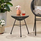 Table d'appoint d'extérieur moderne en osier Nusa avec plateau en verre trempé par Christopher Knight Home
