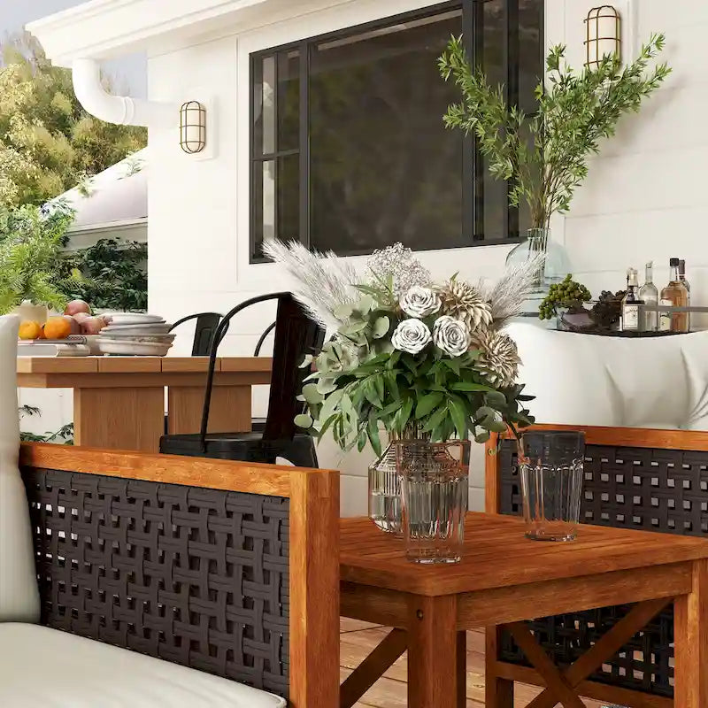 Ensemble bistro de patio Outsunny 3 pièces en bois avec coussins, mobilier de patio extérieur en résine tressée PE marron pour porche, cour, jardin