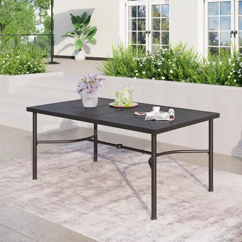 Ensemble de salle à manger d'extérieur 7 pièces, comprenant 6 chaises en tissu textilène et 1 table en métal avec trou pour parasol de 5,3 cm.