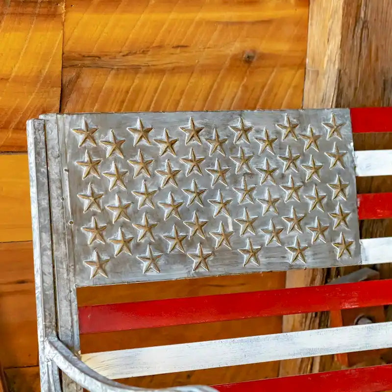 Banc de jardin en fer forgé « Fier d'être un drapeau américain » - 45,28 cm L x 20,47 cm l x 37 cm H