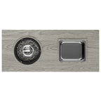 Table à manger avec foyer extérieur, seau à glace et brasero intégré.