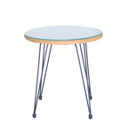Ensemble bistro d'extérieur 3 pièces en rotin tressé avec coussins et table.