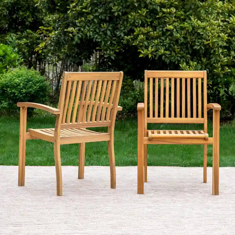 Ensemble de 2 chaises de salle à manger de patio MAISON ARTS en bois d'acacia massif naturel, avec accoudoirs en bois fini à l'huile.