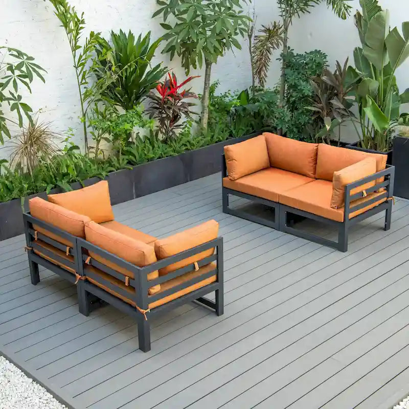 Ensemble de canapé d'angle 4 pièces LeisureMod Chelsea pour patio extérieur, en aluminium noir avec coussins