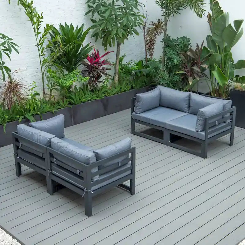 Ensemble de canapé d'angle 4 pièces LeisureMod Chelsea pour patio extérieur, en aluminium noir avec coussins