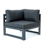 Ensemble de canapé d'angle 4 pièces LeisureMod Chelsea pour patio extérieur, en aluminium noir avec coussins