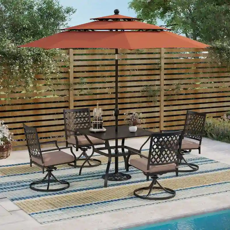 Ensemble de salle à manger d'extérieur MAISON ARTS en métal, 6 pièces : 4 chaises pivotantes, 1 table carrée de 94 cm (37 po) avec structure en acier et 1 parasol rouge à 3 niveaux de 3 m (10 pi).