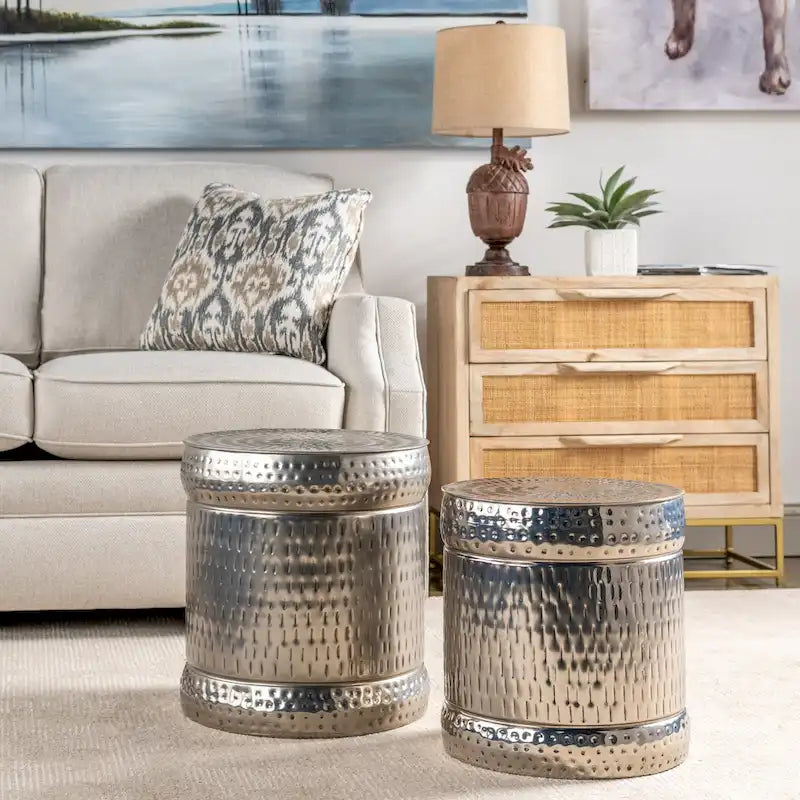 Ensemble de 2 tabourets d'extérieur Preston en nickel - L) 16 x 16 x 18 S) 14,5 x 14,5 x 15,5
