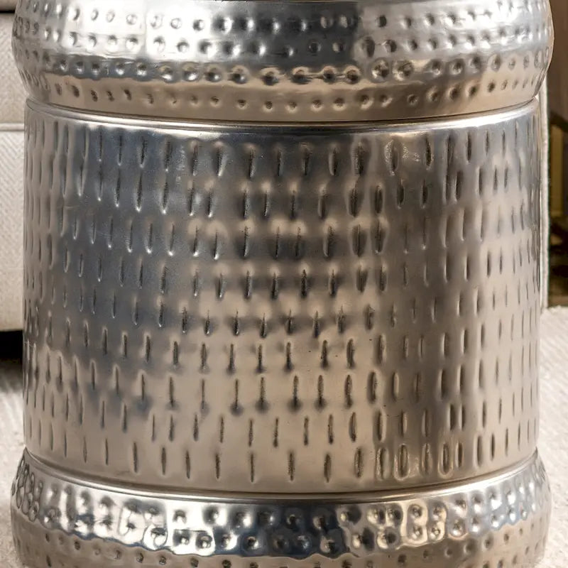 Ensemble de 2 tabourets d'extérieur Preston en nickel - L) 16 x 16 x 18 S) 14,5 x 14,5 x 15,5