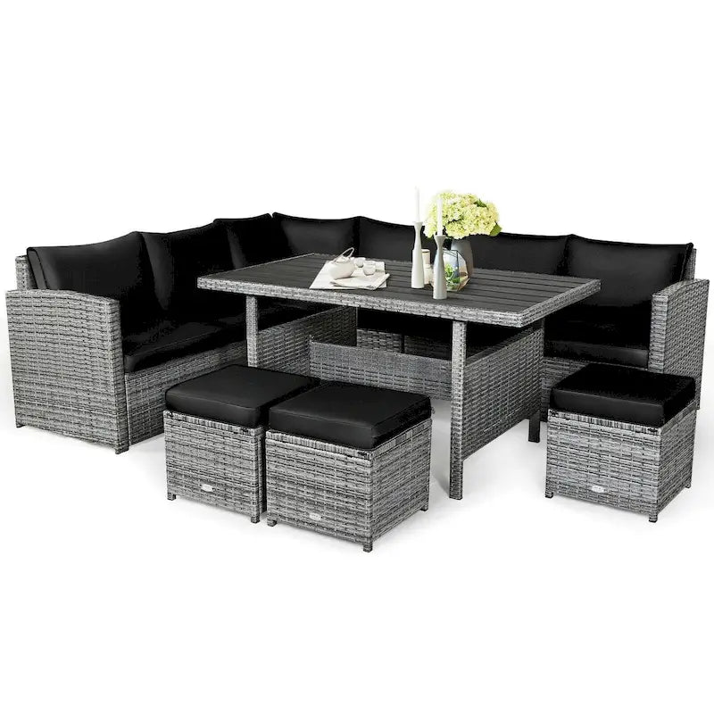 Ensemble de salle à manger d'extérieur 7 pièces en rotin résistant aux intempéries, comprenant un canapé d'angle, un pouf en osier et un canapé rembourré.