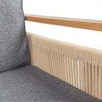 Chaises de patio d'extérieur Saranac en bois d'acacia tressé, style moderne du milieu du siècle, avec coussins (lot de 2), par JONATHAN Y.