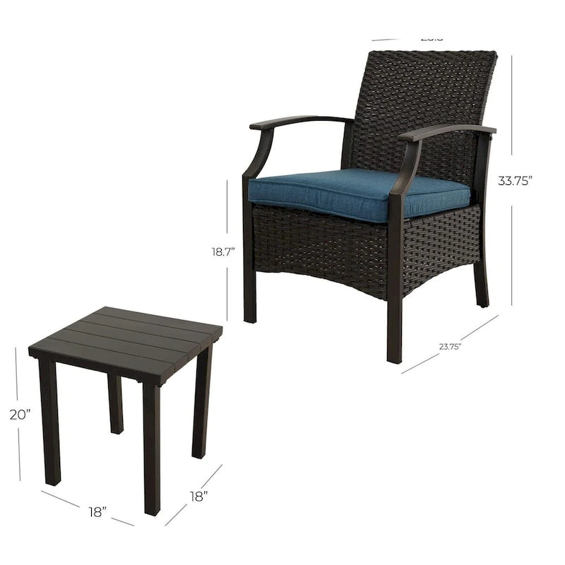 Ensemble de 3 chaises de salle à manger formelles en osier avec tables d'appoint et coussins bleus dans une structure en métal