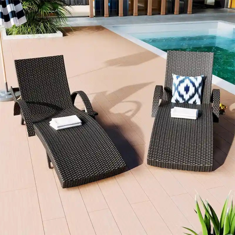 Chaises longues d'extérieur en osier (lot de 2)