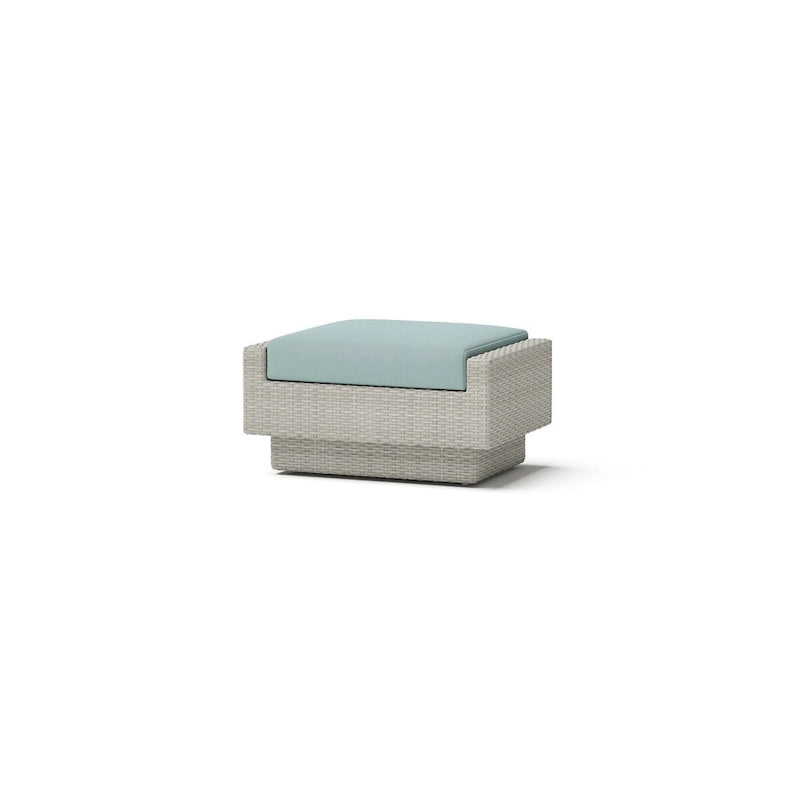 Ensemble de salon de jardin Portofino Comfort 8 pièces Sunbrella avec foyer intégré