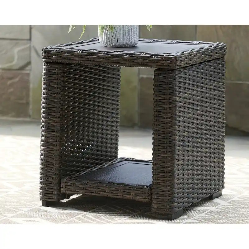 Table basse d'extérieur marron Lane, Signature Design by Ashley Grasson, avec 2 tables d'appoint