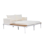 Lit de jour d'extérieur moderne en métal avec plateaux en bois, espaces latéraux pour les boissons, 2 chaises longues rembourrées en 1