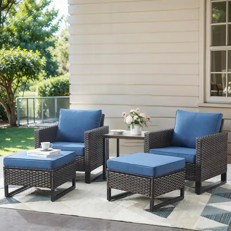 Ensemble de jardin comprenant deux poufs et une table d'appoint en verre - Marron